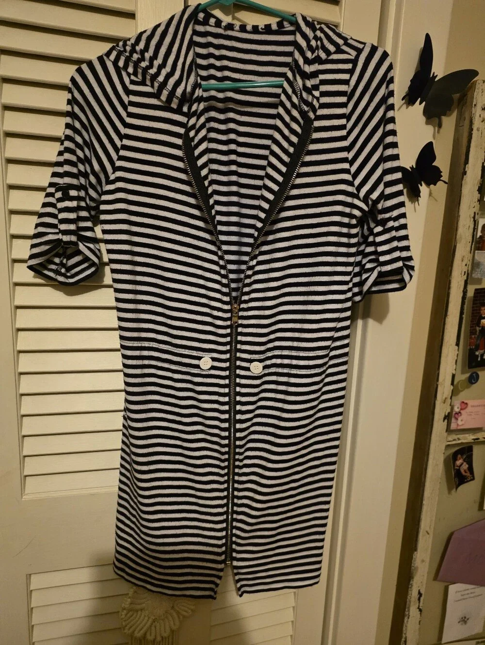 N/A navy white